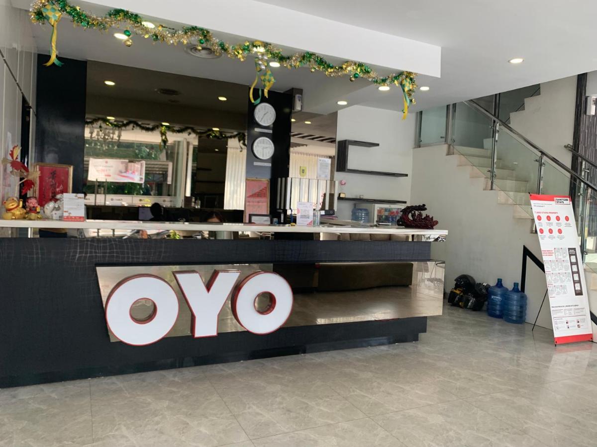 Oyo 676 Hotel Osaka Batam Exterior foto