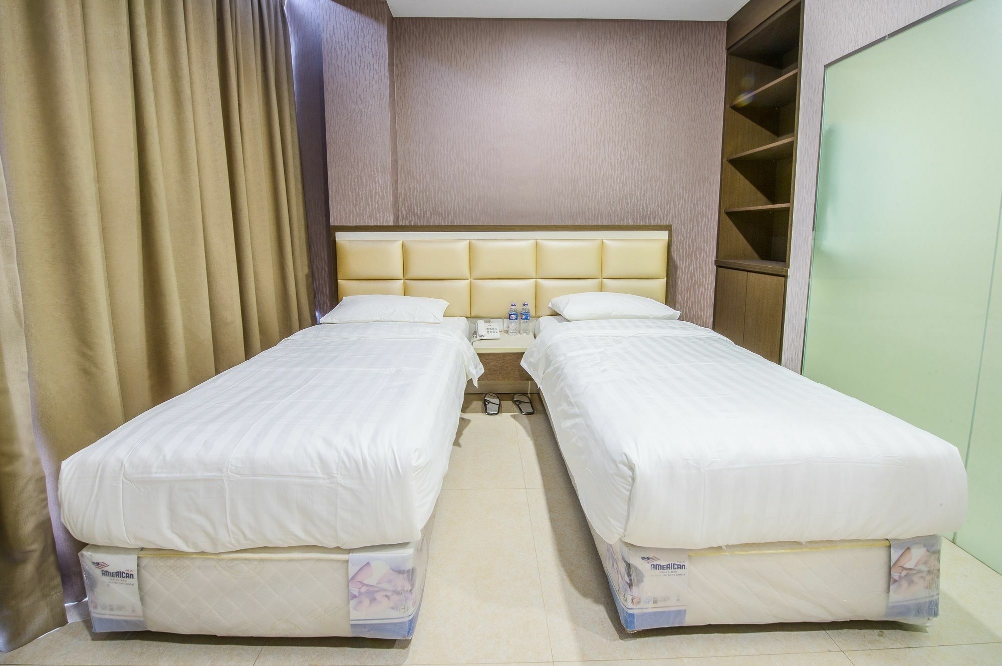 Oyo 676 Hotel Osaka Batam Exterior foto